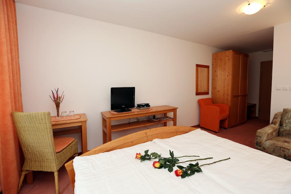 Bed & Breakfast Hisa Resje Бохин Стая снимка