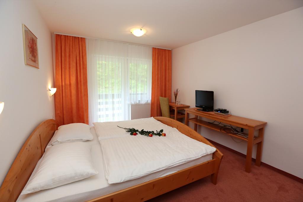 Bed & Breakfast Hisa Resje Бохин Стая снимка