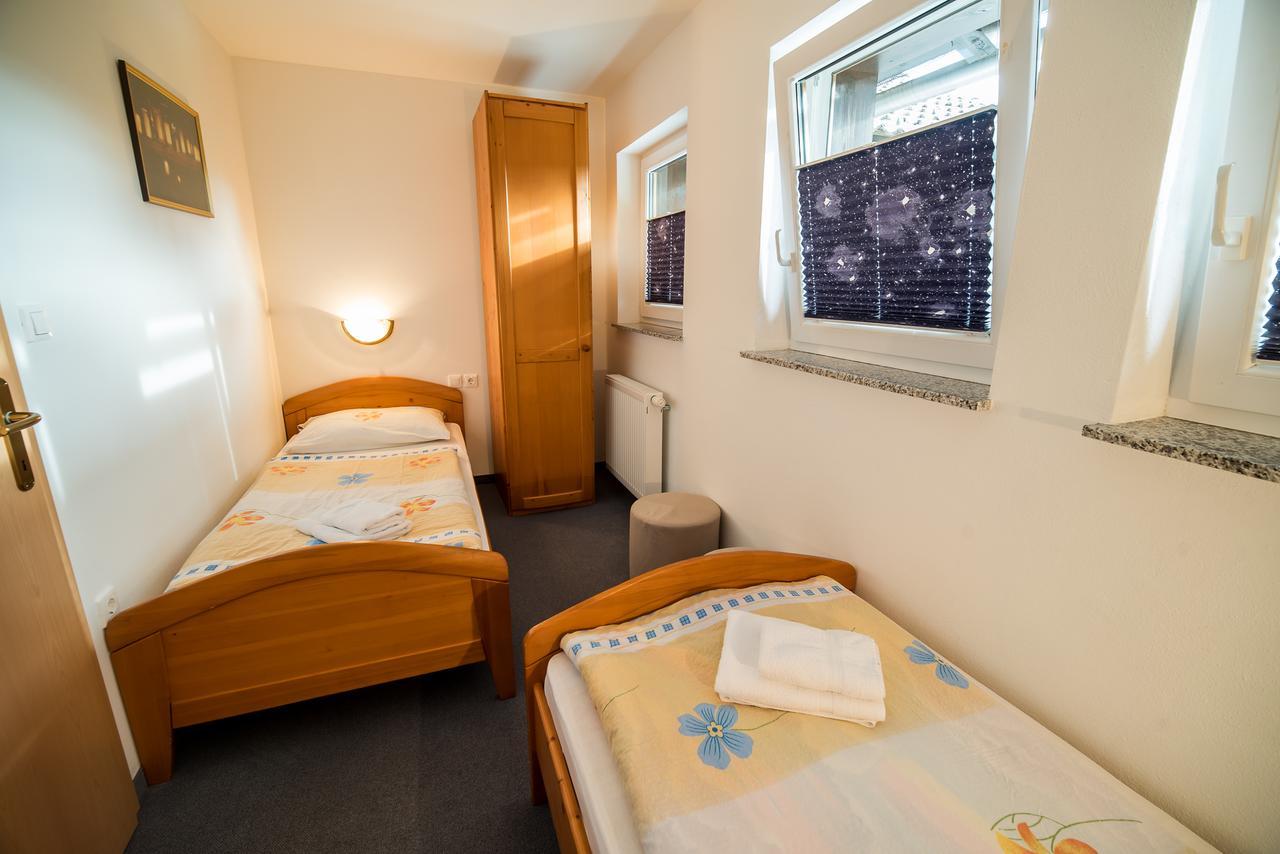 Bed & Breakfast Hisa Resje Бохин Екстериор снимка